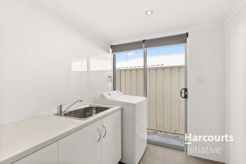 Photo - 73 Cooper Street, Madeley WA 6065 - Image 9