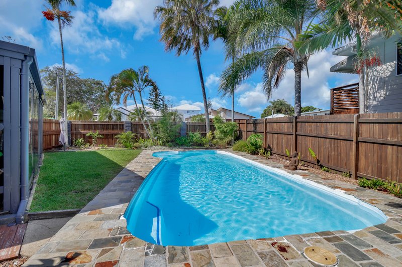 Photo - 73 Corfield Street, Point Vernon QLD 4655 - Image 19