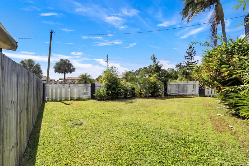 Photo - 73 Corfield Street, Point Vernon QLD 4655 - Image 21