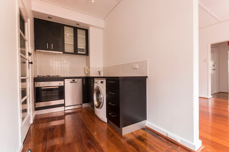 Photo - 7/3 Cowderoy Street, St Kilda West VIC 3182 - Image 3