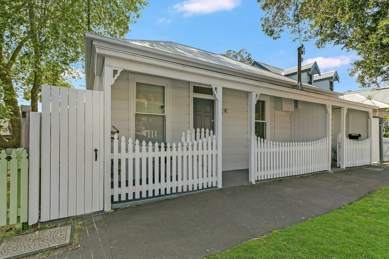 Photo - 73 Curtis Road, Balmain NSW 2041 - Image 7