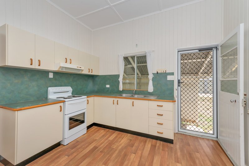 Photo - 73 Dearness Street, Garbutt QLD 4814 - Image 2