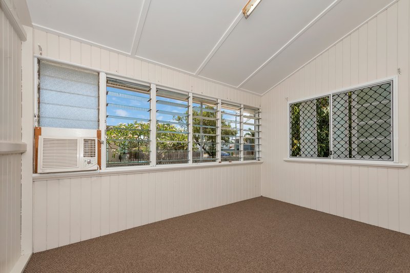 Photo - 73 Dearness Street, Garbutt QLD 4814 - Image 5