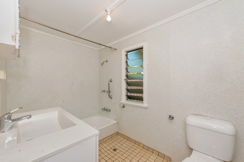 Photo - 73 Dearness Street, Garbutt QLD 4814 - Image 7