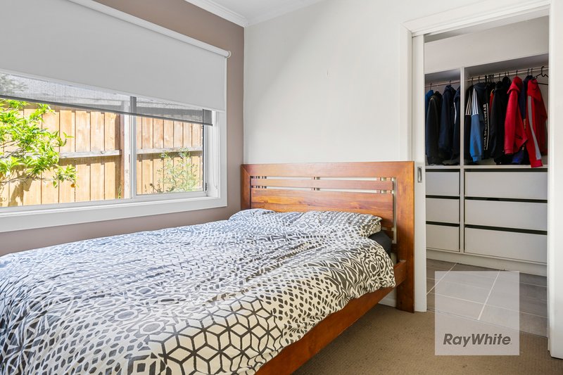 Photo - 73 Devonshire Road, Watsonia VIC 3087 - Image 9