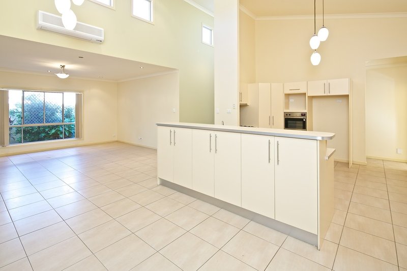 Photo - 73 East Quay Drive, Biggera Waters QLD 4216 - Image 7