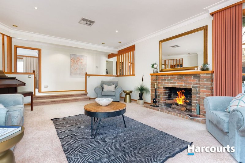 Photo - 73 Edrington Park Drive, Berwick VIC 3806 - Image 4