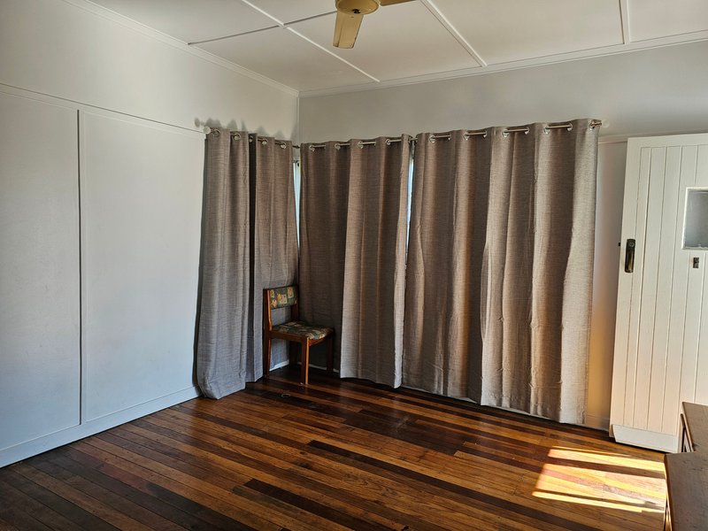 Photo - 73 Eleventh Avenue, Home Hill QLD 4806 - Image 2