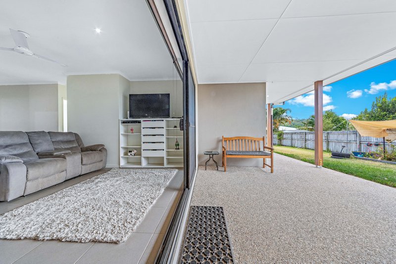 Photo - 73 Endeavour Circuit, Cannonvale QLD 4802 - Image 7