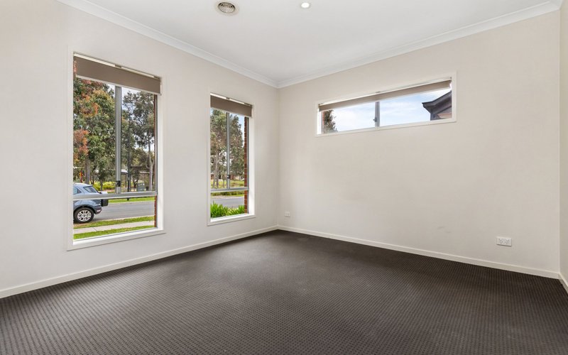 Photo - 73 Evergreen Boulevard, Jackass Flat VIC 3556 - Image 5