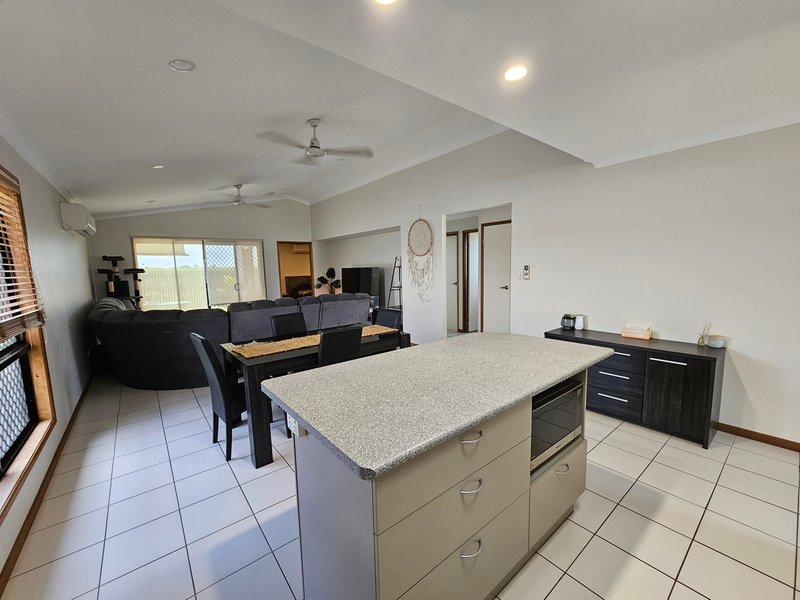 Photo - 73 Gainsborough Drive, Ayr QLD 4807 - Image 8