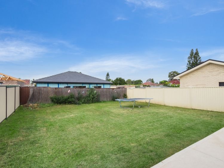 Photo - 73 Garnet Street, Guildford NSW 2161 - Image 6