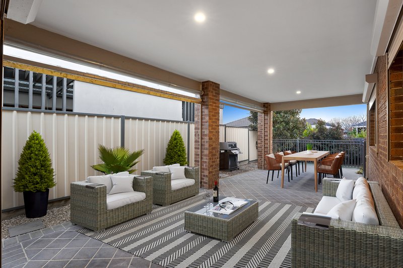 Photo - 73 George Street, Taylors Hill VIC 3037 - Image 13