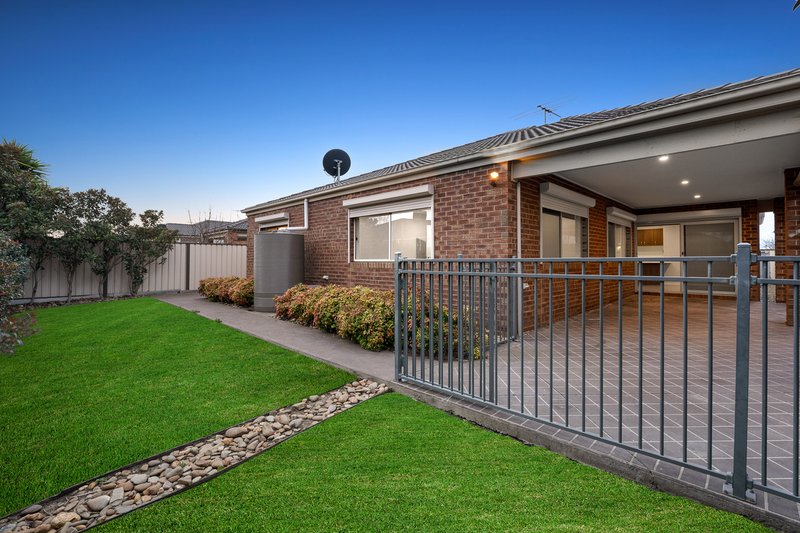 Photo - 73 George Street, Taylors Hill VIC 3037 - Image 15