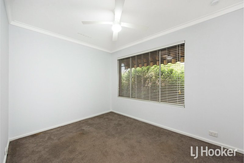 Photo - 73 Glyndebourne Avenue, Thornlie WA 6108 - Image 11