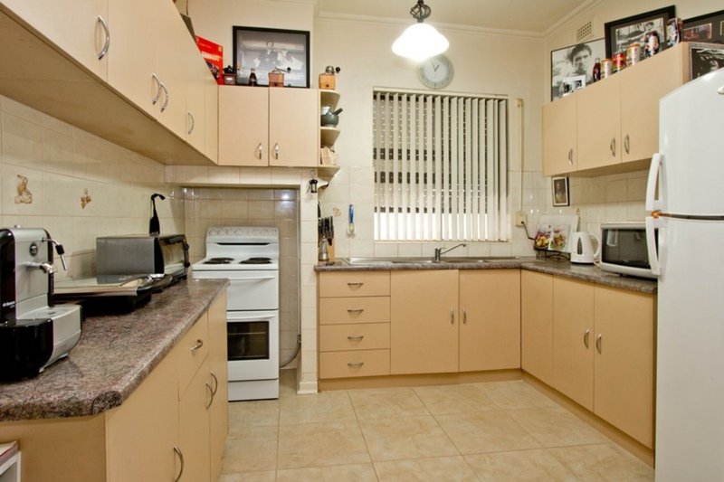 Photo - 73 Gordon Street, Albert Park SA 5014 - Image 2