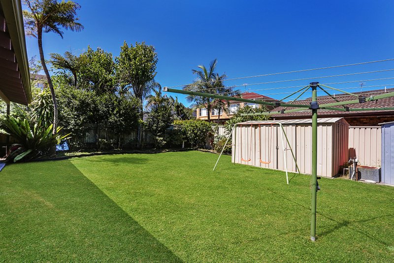 Photo - 73 Government Road, Shoal Bay NSW 2315 - Image 2