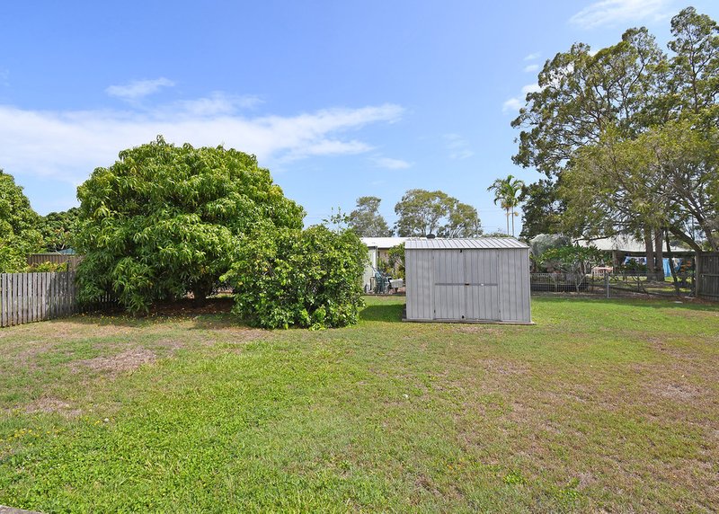 Photo - 73 Hammond Street, Urangan QLD 4655 - Image 2