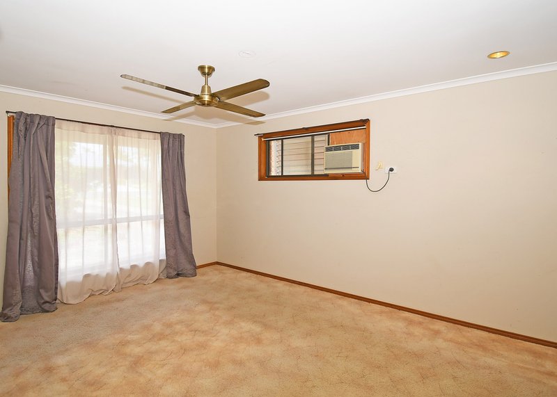 Photo - 73 Hammond Street, Urangan QLD 4655 - Image 9