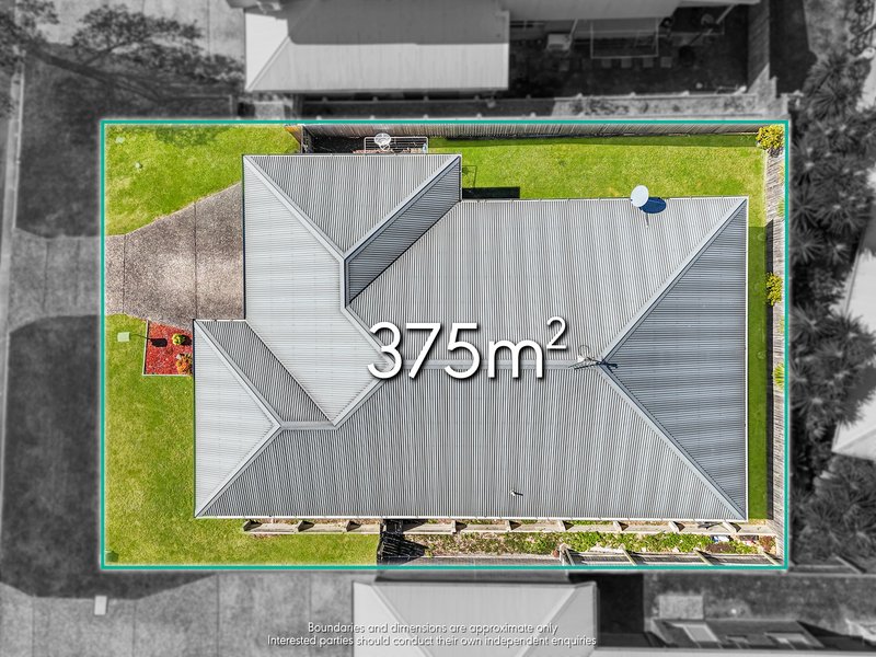 Photo - 73 Hanover Drive, Pimpama QLD 4209 - Image 3