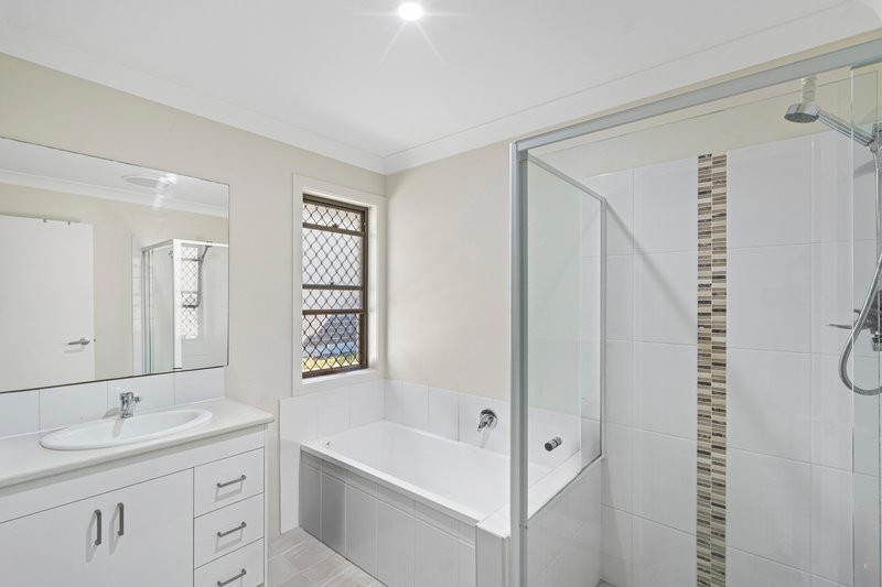 Photo - 73 Hanover Drive, Pimpama QLD 4209 - Image 7