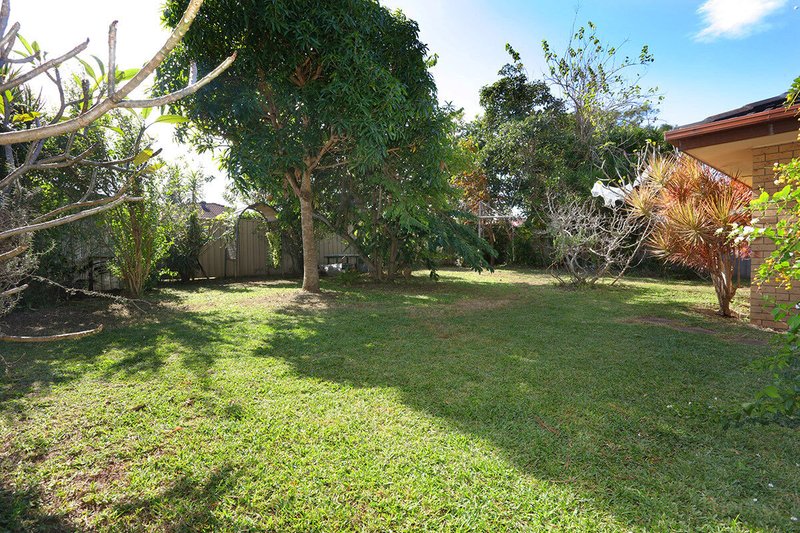 Photo - 73 Hansford Road, Coombabah QLD 4216 - Image 13