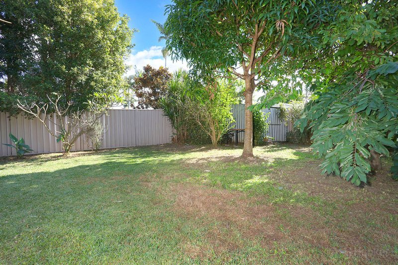 Photo - 73 Hansford Road, Coombabah QLD 4216 - Image 14