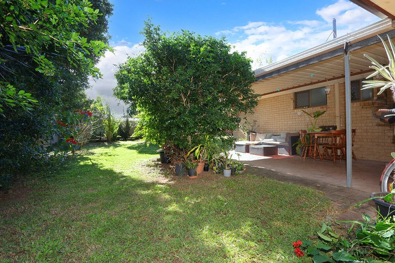 Photo - 73 Hansford Road, Coombabah QLD 4216 - Image 17