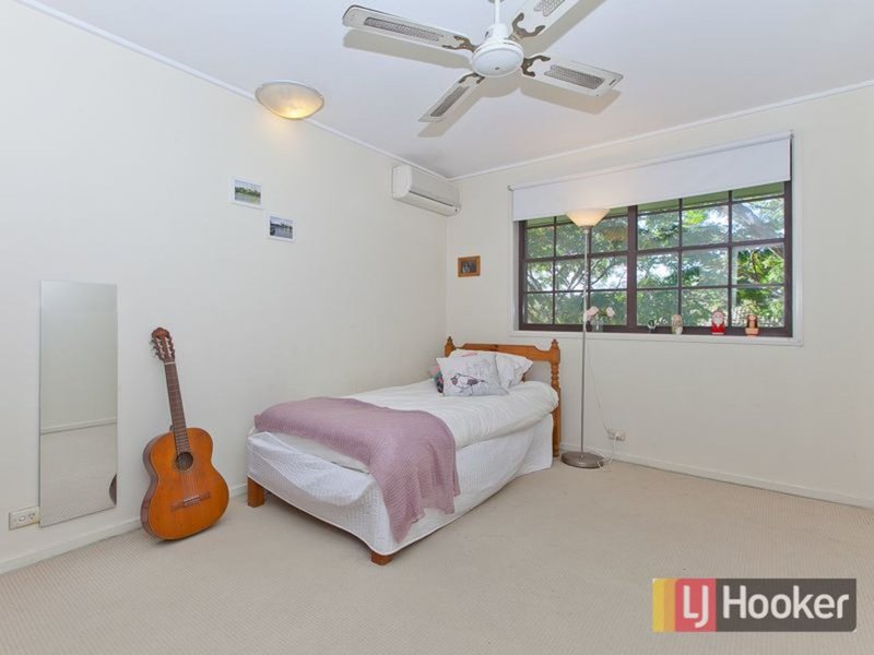 Photo - 73 Hawbridge Street, Carseldine QLD 4034 - Image 10