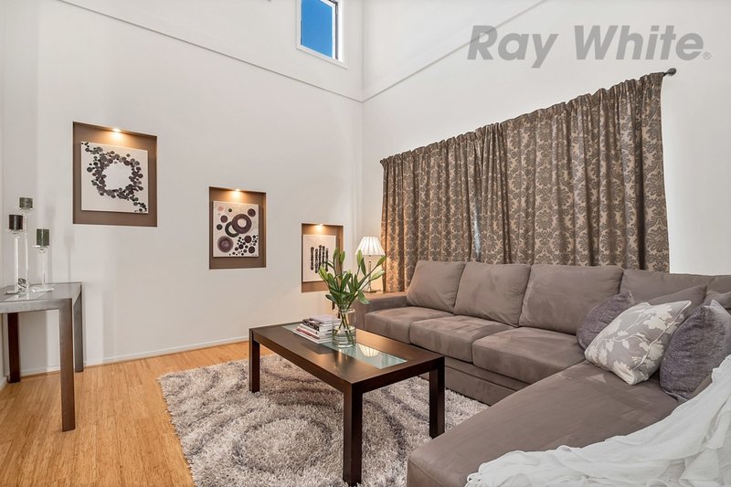 Photo - 73 Hindmarsh Cct , Mawson Lakes SA 5095 - Image 4