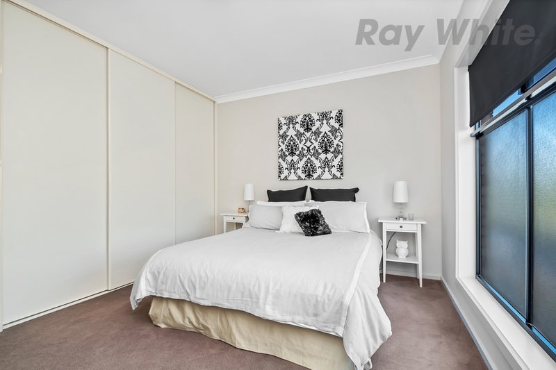 Photo - 73 Hindmarsh Cct , Mawson Lakes SA 5095 - Image 18