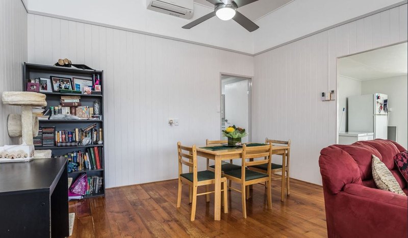 Photo - 73 John Street, Redcliffe QLD 4020 - Image 2