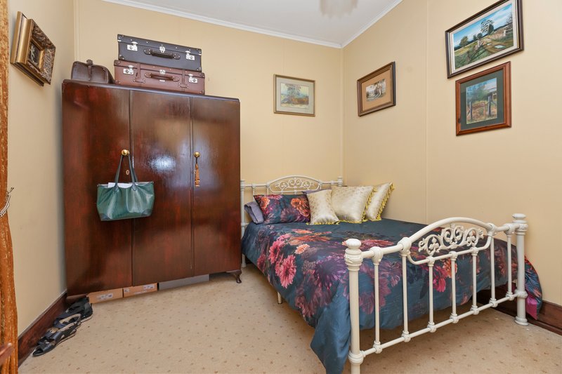 Photo - 73 Junction Street, Junee NSW 2663 - Image 3