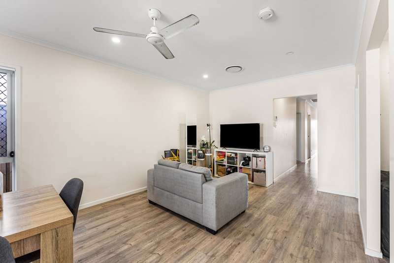 Photo - 73 Kallatina Street, Narangba QLD 4504 - Image 4
