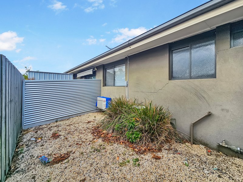 Photo - 7/3 Kinnordy Court, Hamlyn Heights VIC 3215 - Image 8