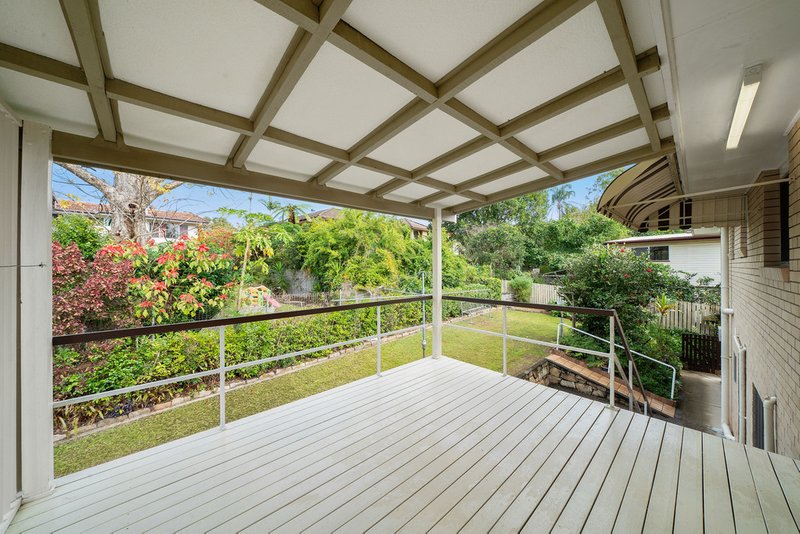 Photo - 73 Kolora Crescent, Ferny Hills QLD 4055 - Image 3