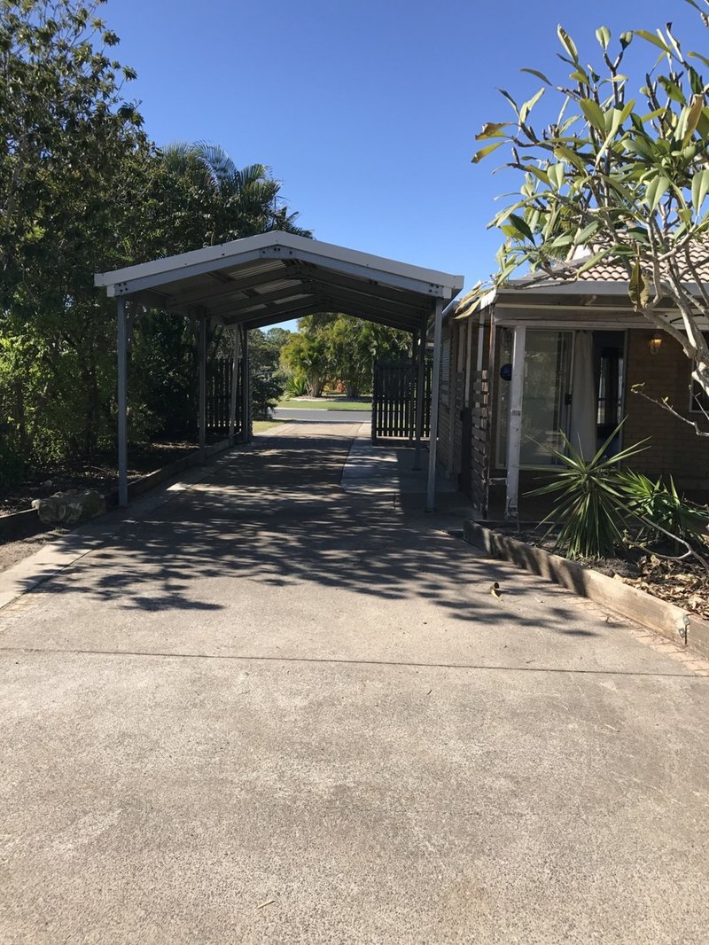 Photo - 73 Ladbroke Crescent, Urangan QLD 4655 - Image 7