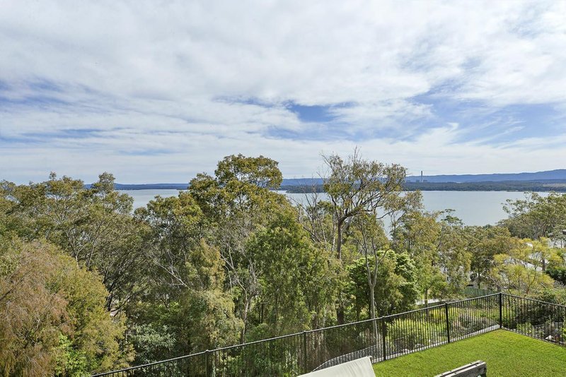 Photo - 73 Lakeview Road, Wangi Wangi NSW 2267 - Image 10