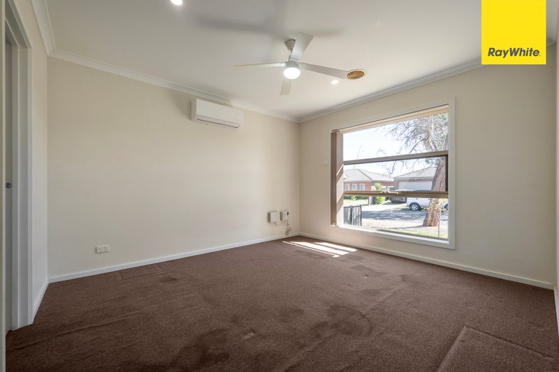 Photo - 73 Lakewood Boulevard, Melton VIC 3337 - Image 3