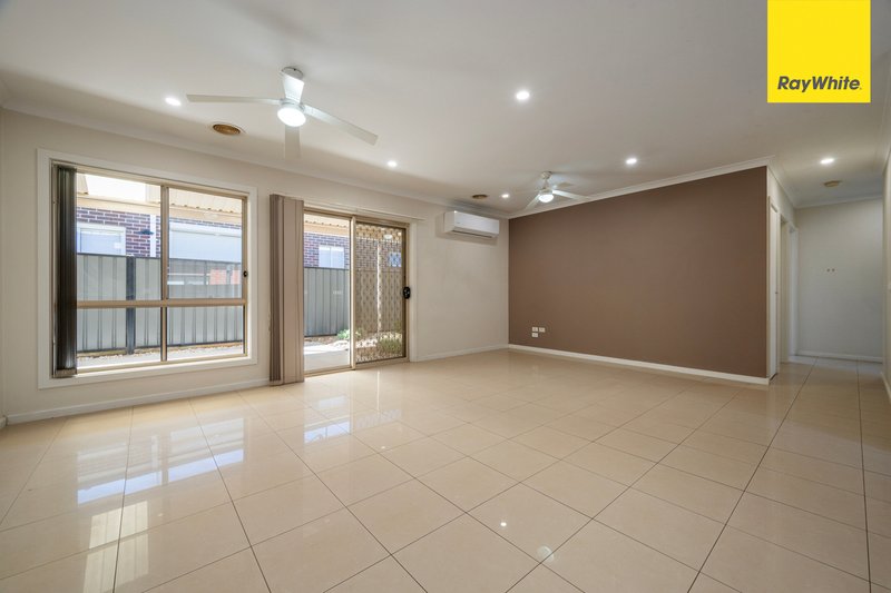 Photo - 73 Lakewood Boulevard, Melton VIC 3337 - Image 8