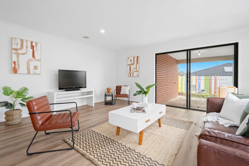 Photo - 73 Landing Avenue, Doreen VIC 3754 - Image 3