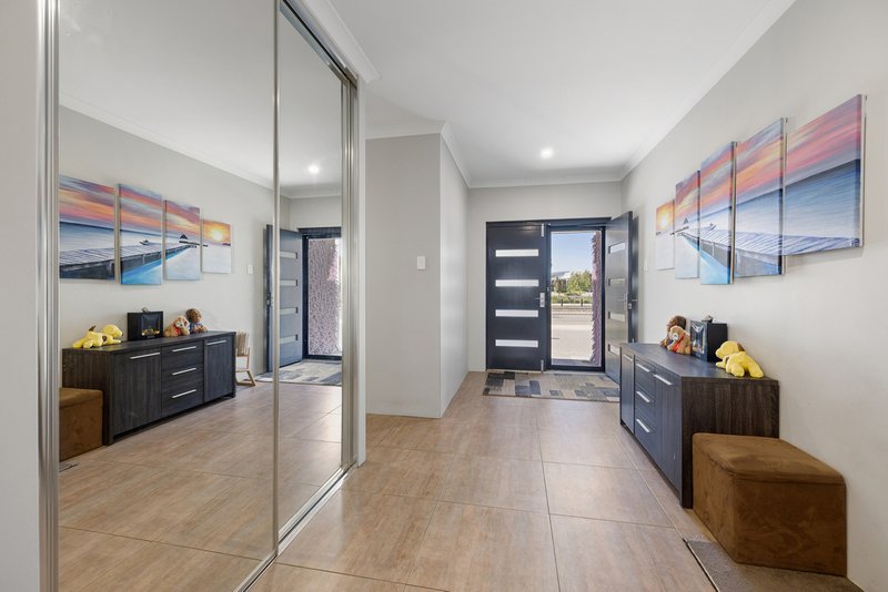 Photo - 73 Lexington Avenue, Hilbert WA 6112 - Image 3