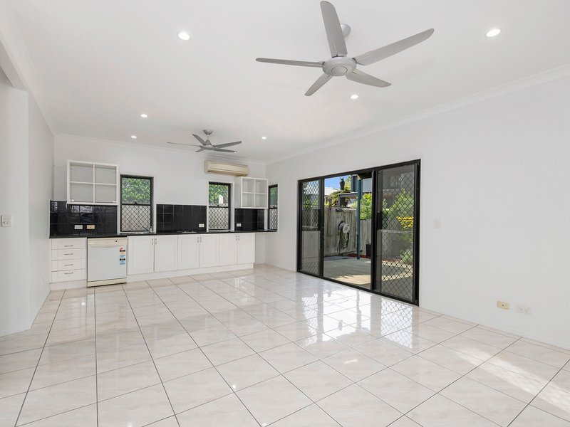 Photo - 73 Lindsay Street, Hawthorne QLD 4171 - Image 11