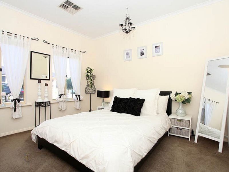 Photo - 73 Lord Howe Crescent, Mawson Lakes SA 5095 - Image 2