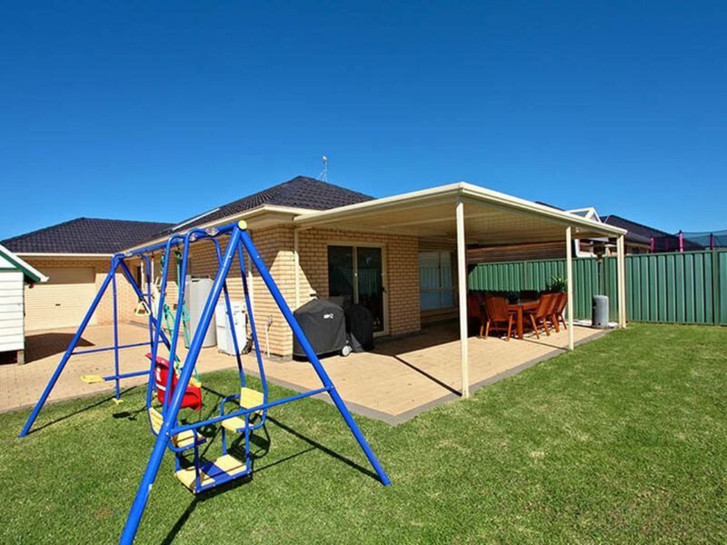 Photo - 73 Lord Howe Crescent, Mawson Lakes SA 5095 - Image 5