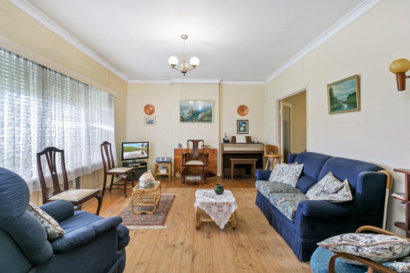 Photo - 73 Lyons Road, Windsor Gardens SA 5087 - Image 4