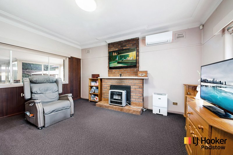 Photo - 73 Mackenzie Street, Revesby NSW 2212 - Image 4