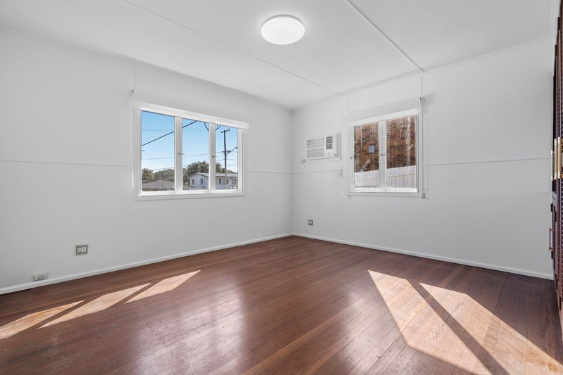 Photo - 73 Maundrell Terrace, Chermside West QLD 4032 - Image 8