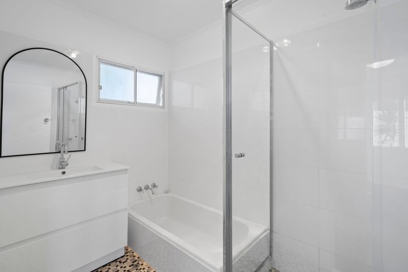 Photo - 73 Maundrell Terrace, Chermside West QLD 4032 - Image 10