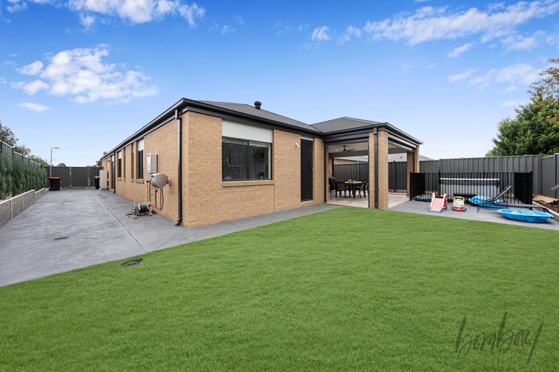 Photo - 73 Mayfield Crescent, Kilmore VIC 3764 - Image 10